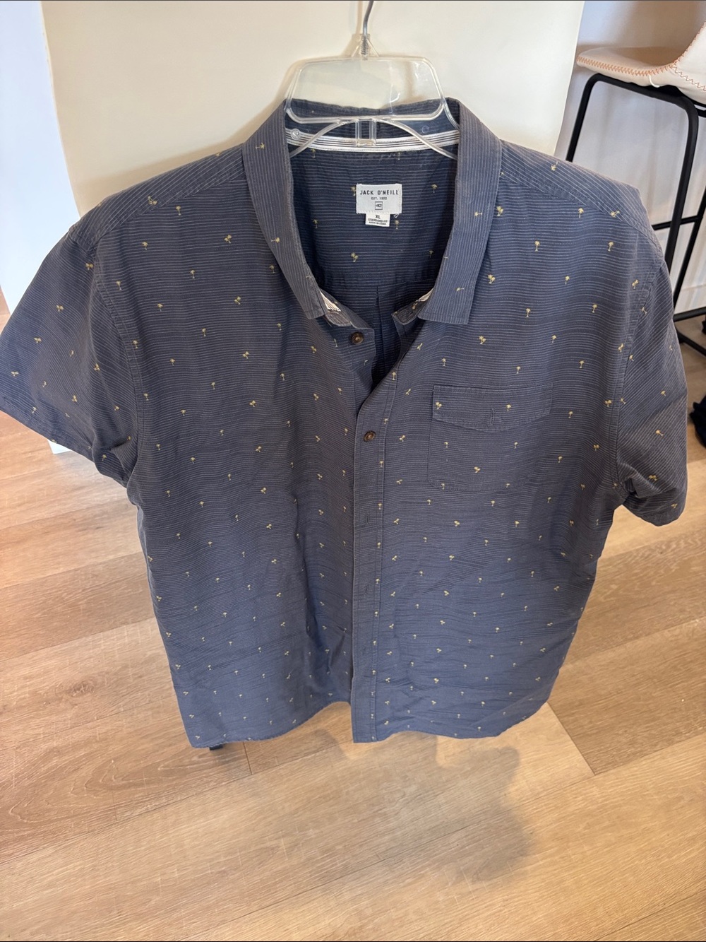 O'Neill Men's Navy Short-Sleeve Button-Down with Tiny Palm Print